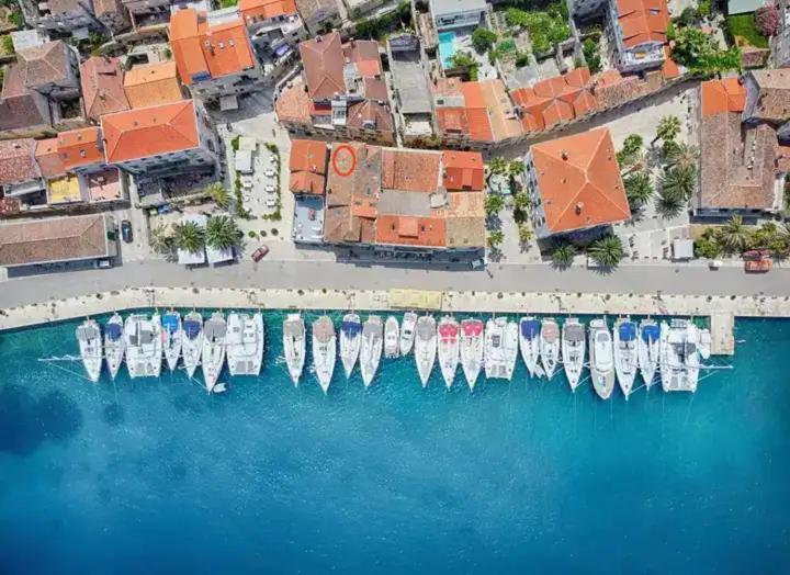 Apartman Kolura Vis Exterior foto